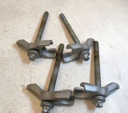 BMW 5 E60 E61 Fuel Injector clamp holder 