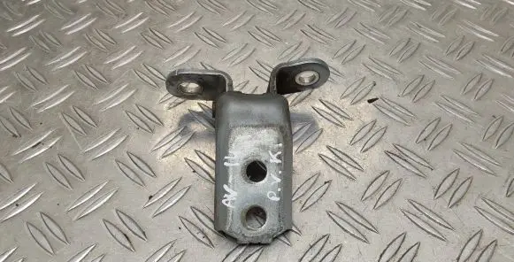 Toyota Avensis T270 Front door upper hinge