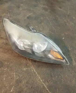 Ford Focus Headlight/headlamp 11802 00007R0 010201