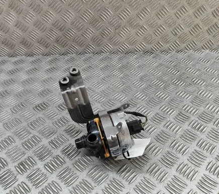 Mercedes-Benz C W206 Electric auxiliary coolant/water pump A0005003800