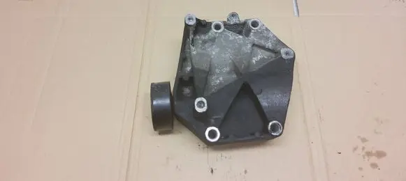Saab 9-3 Ver2 A/C compressor mount bracket 55187675 55190811