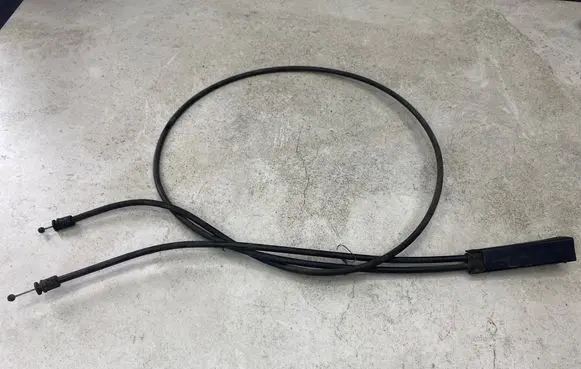 Engine bonnet/hood lock release cable