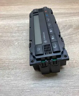 Volkswagen PASSAT B5 Climate control unit 3B1907044H