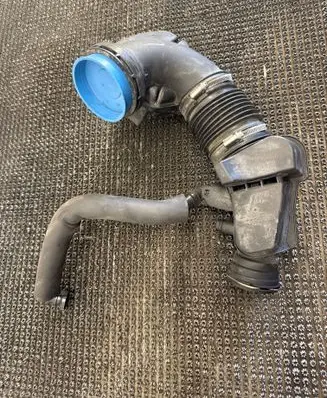 BMW 3 F30 F35 F31 Intake resonator 8601681 1371 10737810