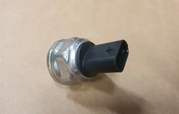 Fuel pressure sensor