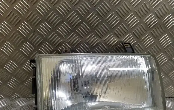 Volkswagen Transporter - Caravelle T4 Headlight/headlamp 0244438