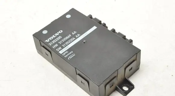 Volvo V70 Tailgate/trunk control unit/module 31352205