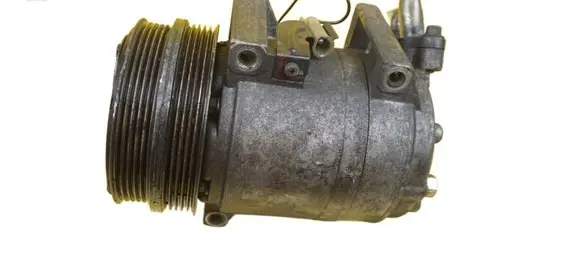 Volvo C30 Air conditioning (A/C) compressor (pump) 31308257 D5204T