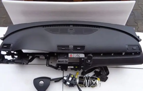 Volkswagen PASSAT B6 Airbag set with panel 