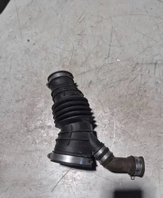 Ford Mondeo MK V Turbo air intake inlet pipe/hose DS739C662ME