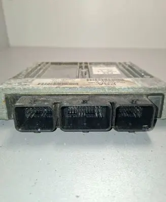 Peugeot 1007 Engine control unit/module 9657018180 215851708 84820V02