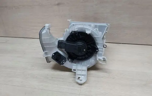 Toyota Corolla E140 E150 Door control unit/module 87010-12480