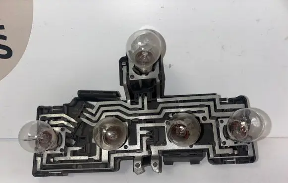 Volkswagen PASSAT B5.5 Tail light bulb cover holder 392670 945258B
