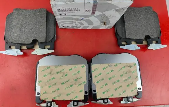 BMW 3 G20 G21 Brake pads (front) 34116889585 6889585