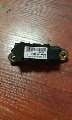 Mercedes-Benz C W203 Airbag deployment crash/impact sensor 0018209126