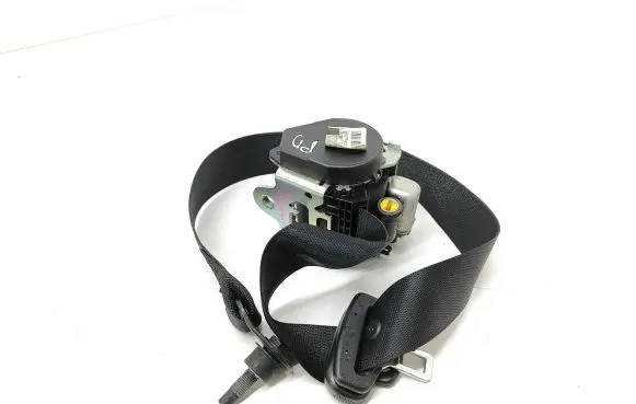 Mercedes-Benz B W245 Front seatbelt A1698608485 040590