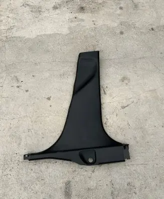 (B) pillar trim (bottom)