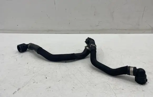 BMW 5 G30 G31 Engine coolant pipe/hose 8599527
