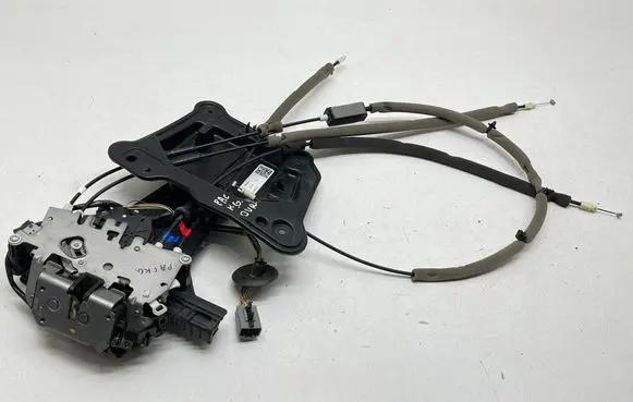 Chrysler Pacifica Sliding door lock 3041095