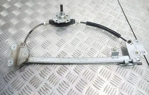 Rear door manual window regulator
