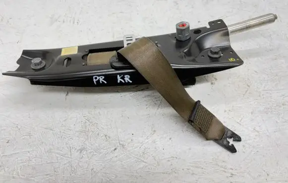 Volvo S80 Front seatbelt 39865063