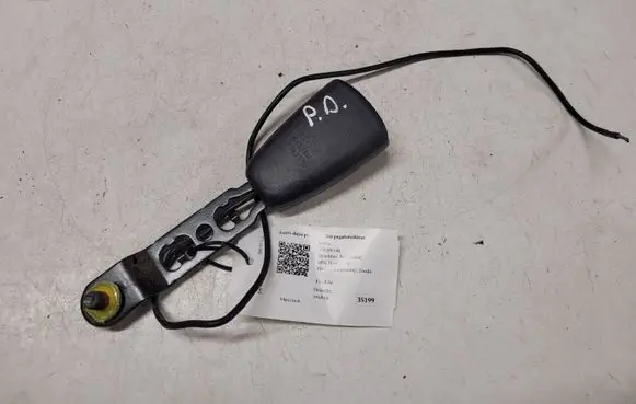 Volvo V70 Front seatbelt buckle