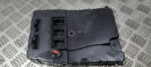 Renault Scenic II - Grand scenic II Comfort/convenience module 8200308434