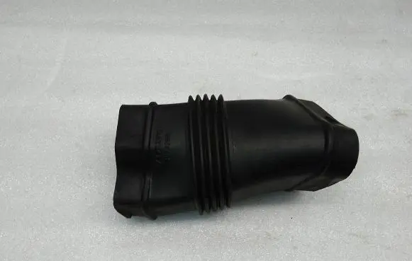 Volvo V70 Air intake duct part 30792195