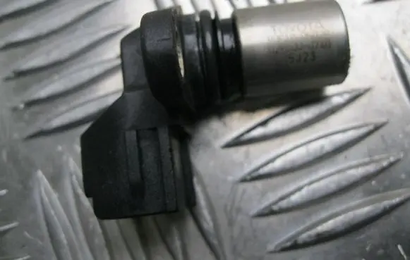 Toyota RAV 4 (XA30) Camshaft position sensor 9091905029 BV824