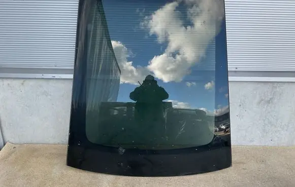 Nissan Qashqai Sunroof glass 