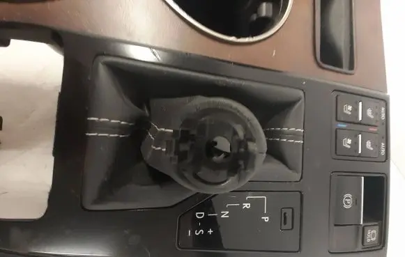 Lexus RX 450H Center console 5883548190