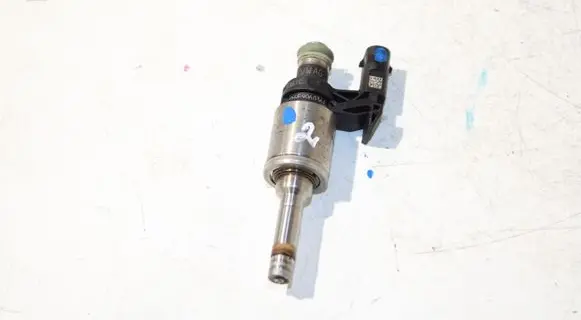 Audi A3 S3 8V Fuel injector 04E906036E 0261500248