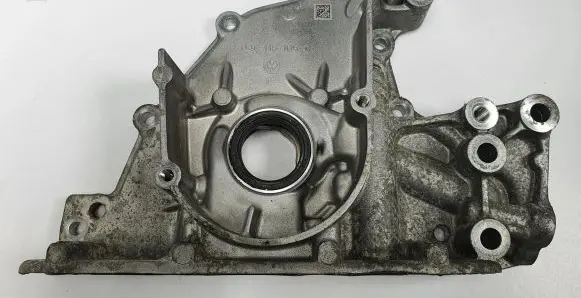 Volkswagen Up Oil pump 04C115105C