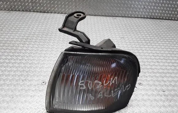 Suzuki Baleno EG Front indicator light