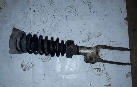 Volkswagen Touareg I Front shock absorber with coil spring 7L6413031L 7L6412021M