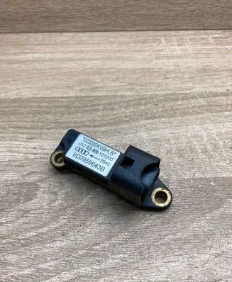 Audi A4 S4 B5 8D Airbag deployment crash/impact sensor 8D0959643B