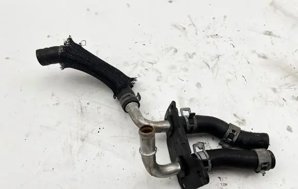 Jeep Grand Cherokee Engine coolant pipe/hose