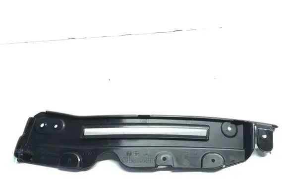 Audi A3 S3 8V Brake cooling air channel/duct 8V5807342A