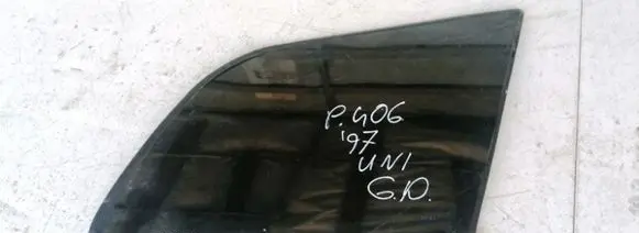 Peugeot 406 Rear side window