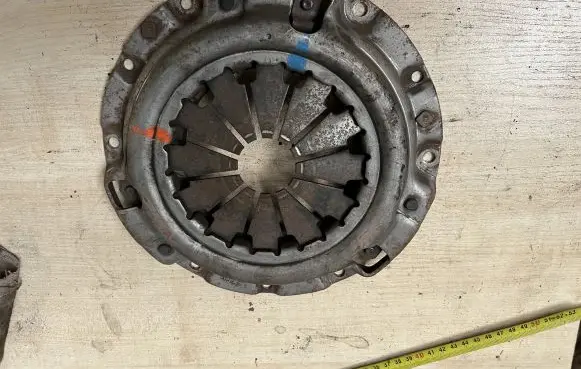 Mazda 323 Pressure plate 