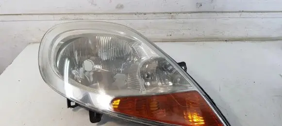 Renault Trafic I Headlight/headlamp 8200701353