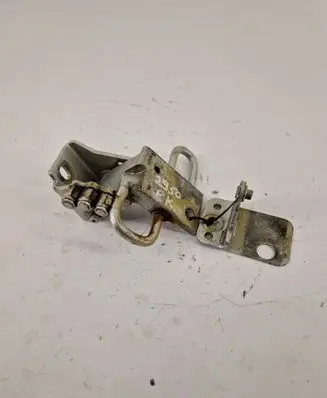 Volkswagen PASSAT B5.5 Front door hinge set 4B0831411B