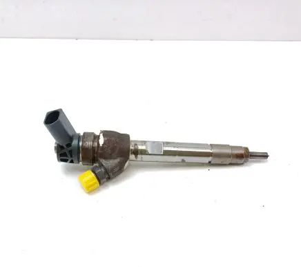 BMW 2 F46 Fuel injector 0445110743 8514148
