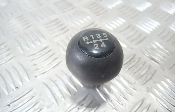 Volkswagen PASSAT B3 Gear lever shifter trim leather/knob