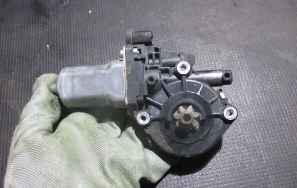 Toyota Corolla E120 E130 Electric power steering pump 