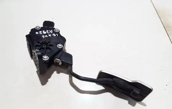 Lexus IS 220D-250-350 Accelerator throttle pedal 7811053020 78110-53020