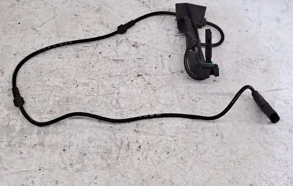 Mercedes-Benz C W205 ABS brake wheel speed sensor A2059058003