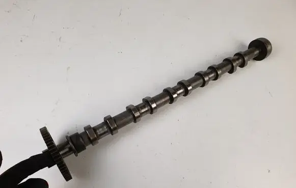 Volvo XC70 Camshaft 090658232 31258094