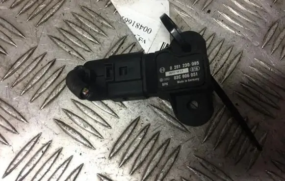 Volkswagen Polo Air pressure sensor 0261230095 03C906051