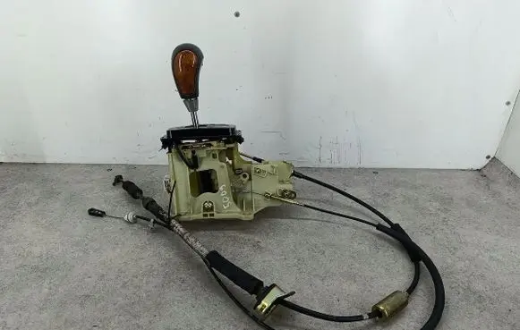 KIA Opirus Gear shifter/selector 467003FXXX